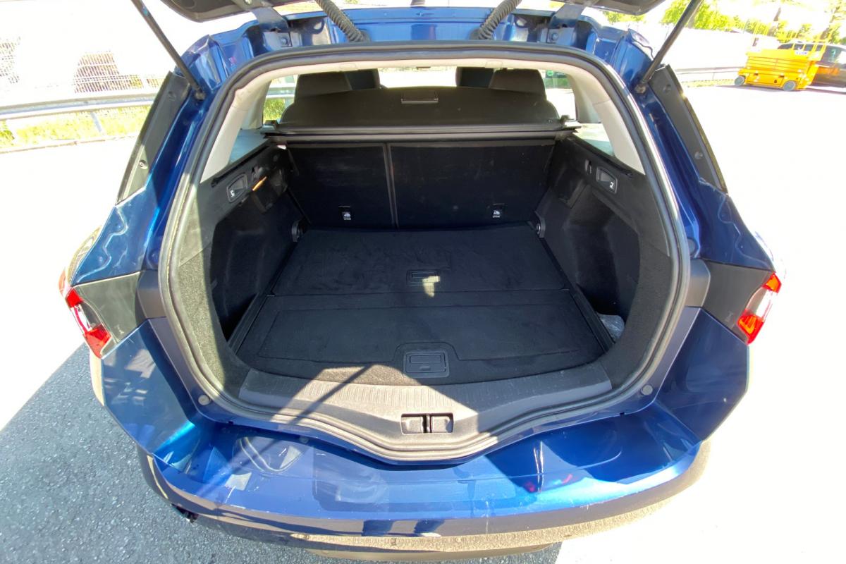 RENAULT MEGANE IV ESTATE BUSINESS dCi 90 Energy Business