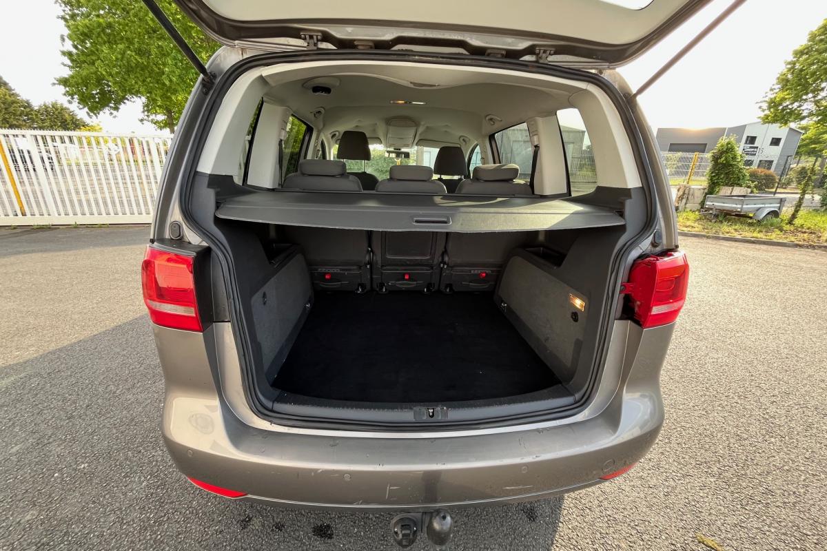 VOLKSWAGEN TOURAN 1.6 TDI 105 FAP BlueMotion Confortline