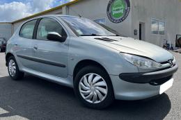 PEUGEOT 206 1.4i XR Presence