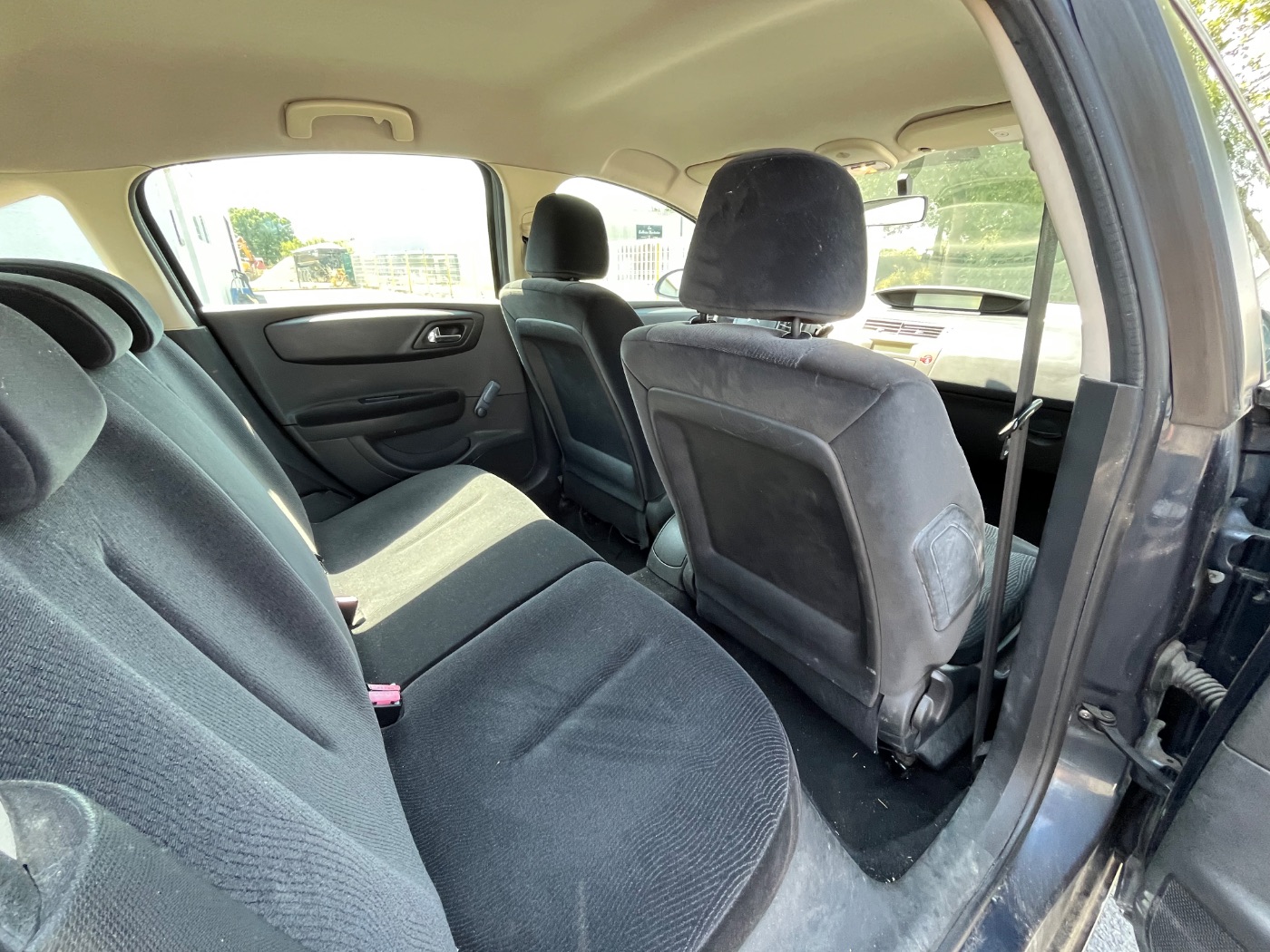 Citroën C4 1.6 hdi 92 Confort - photo