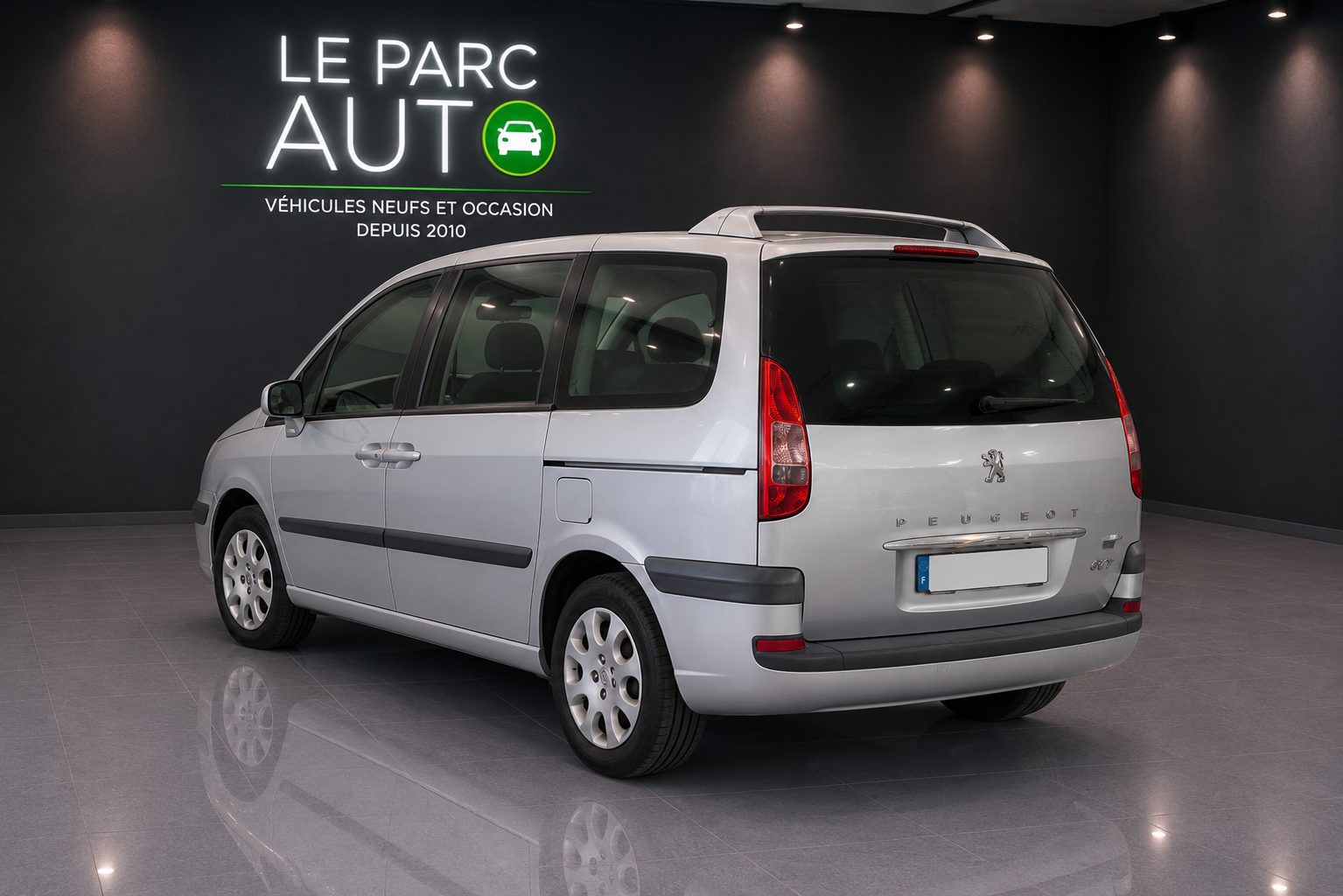 Peugeot 807 2.2 hdi 130 SV 6 places - photo
