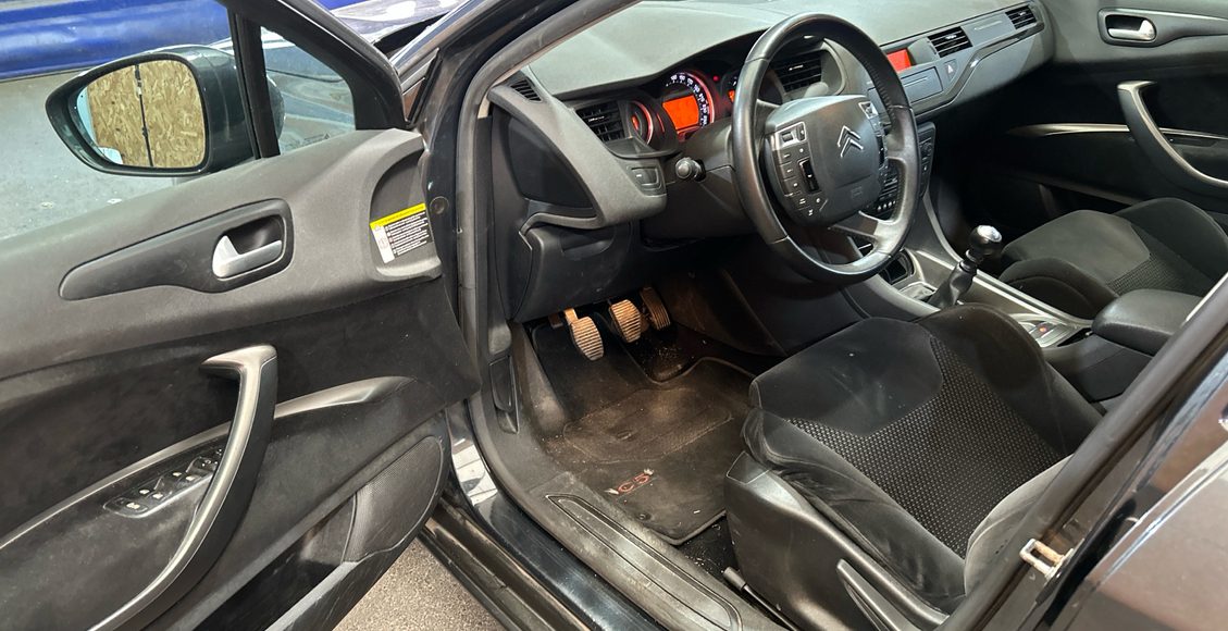 Citroën C5 Tourer 2.0 hdi 140 Confort - photo