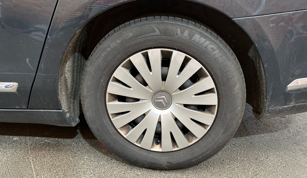 Citroën C5 Tourer 2.0 hdi 140 Confort - photo