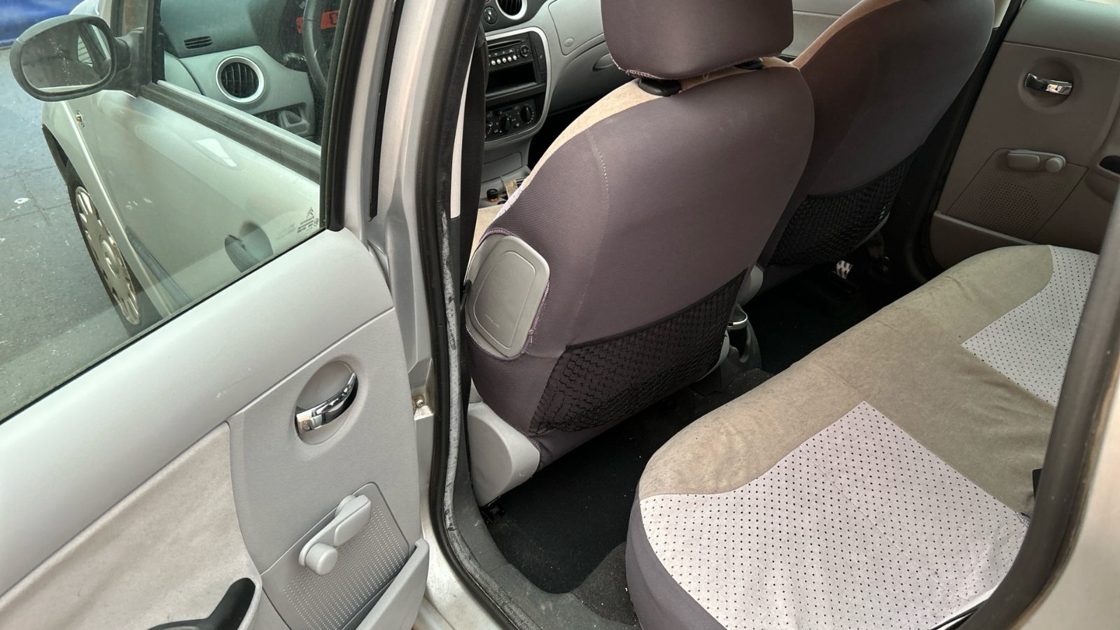 Citroën C3 1.4i 75cv Pack Clim - photo