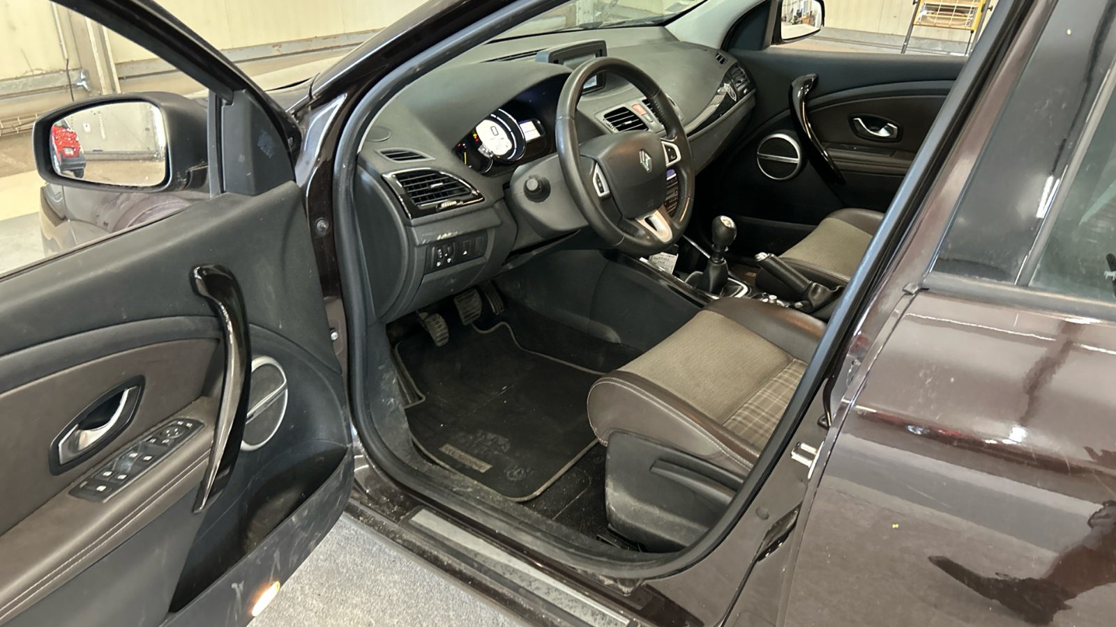 Renault Mégane III Estate 1.9 dci 130 XV de France - photo