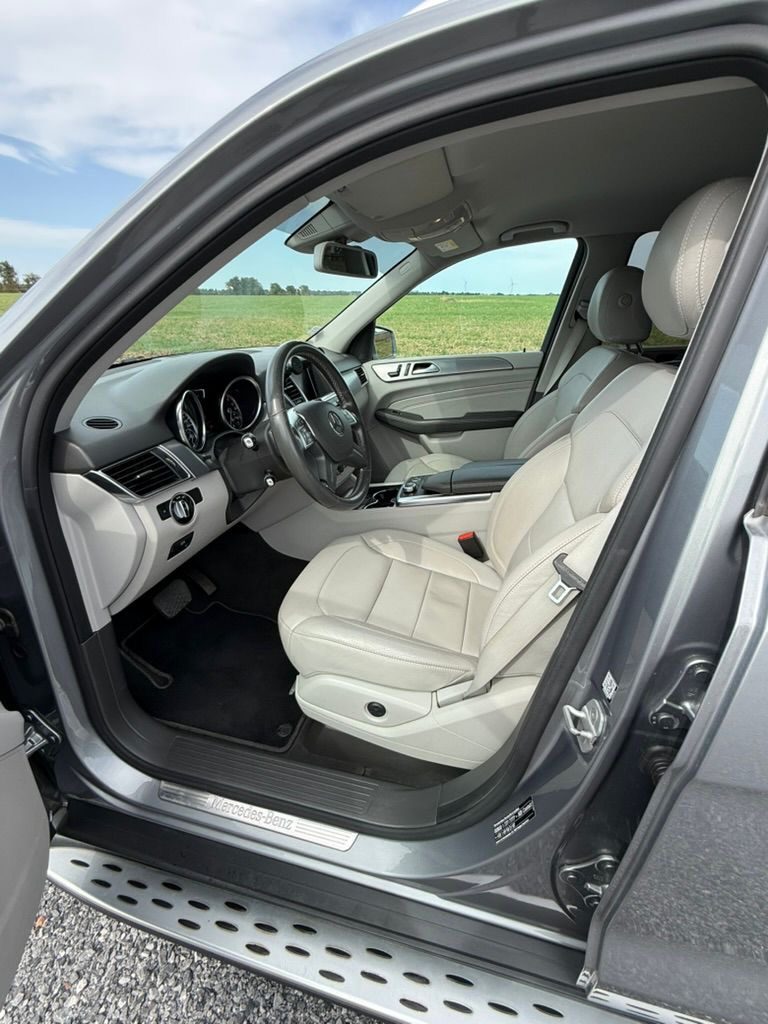 Mercedes ML 350 CDI 258cv BlueTec Edition 1 7G-Tonic + - photo