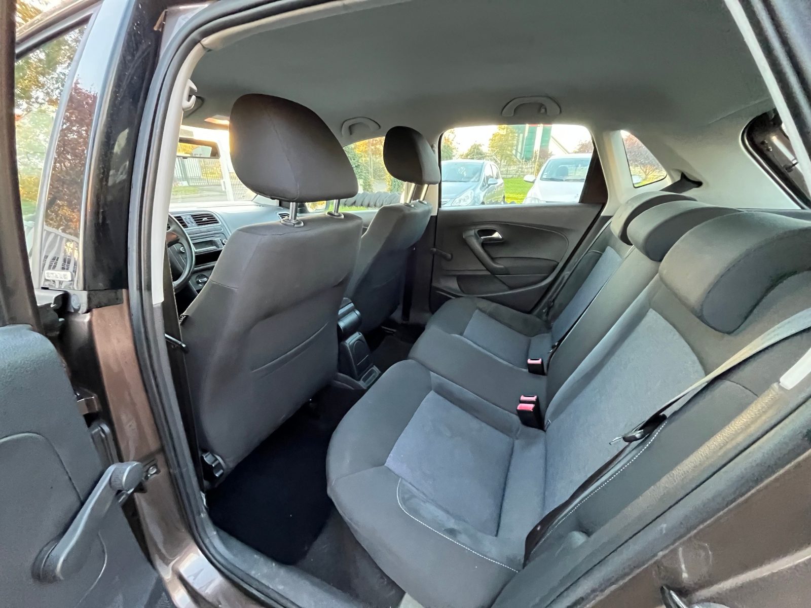 Volkswagen Polo Y 1.6 TDI 90 - photo